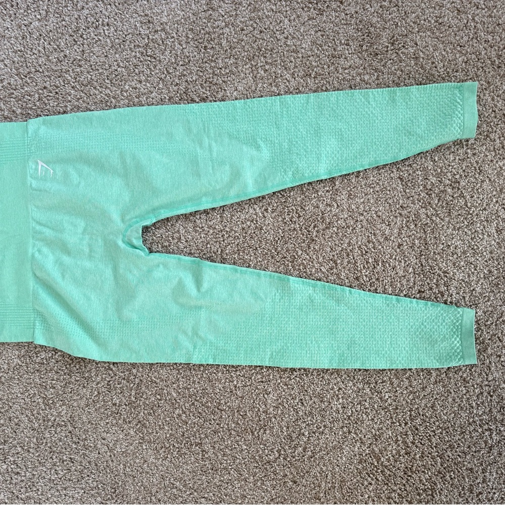 Women’s mint Green Textured Leggings